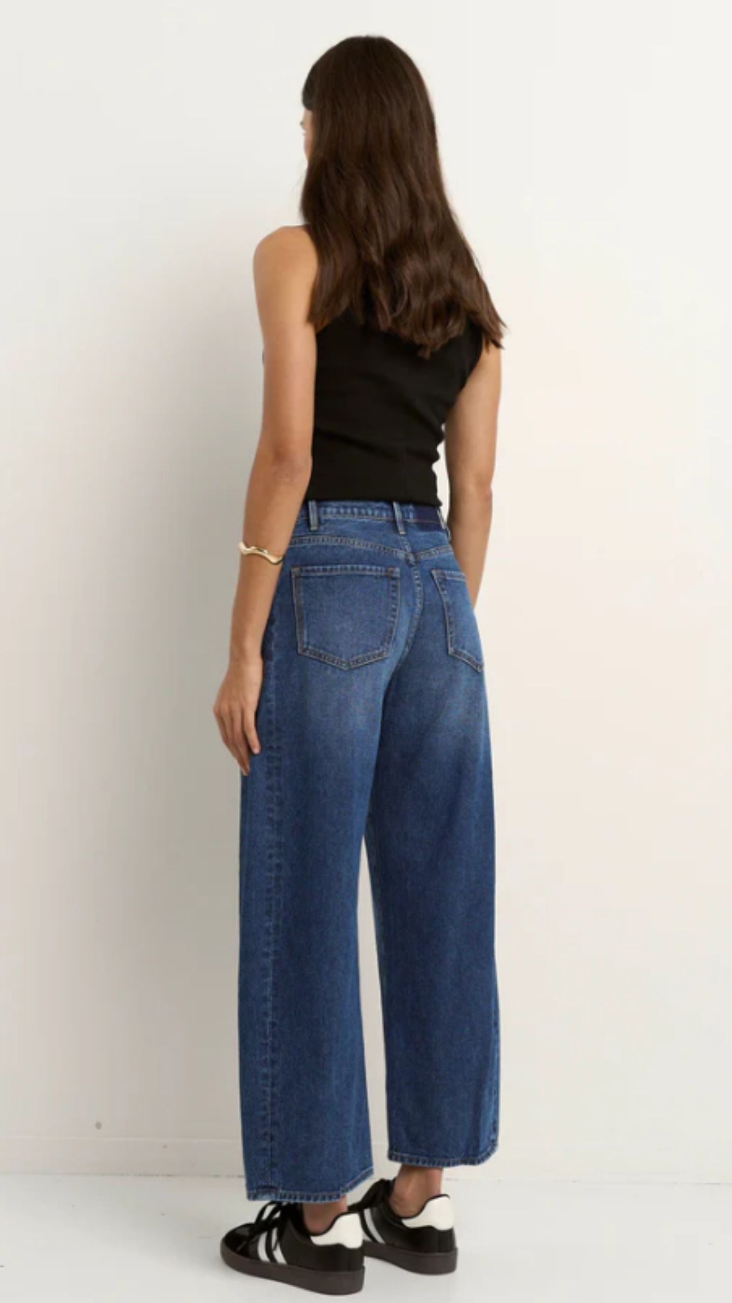 Varsity Forward Seam Barrel Jeans