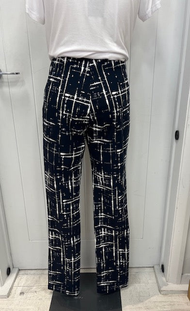 Slim Leg Pant