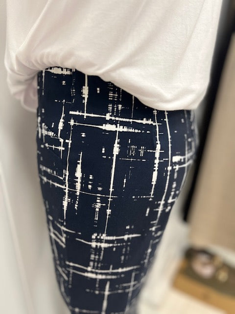 Slim Leg Pant