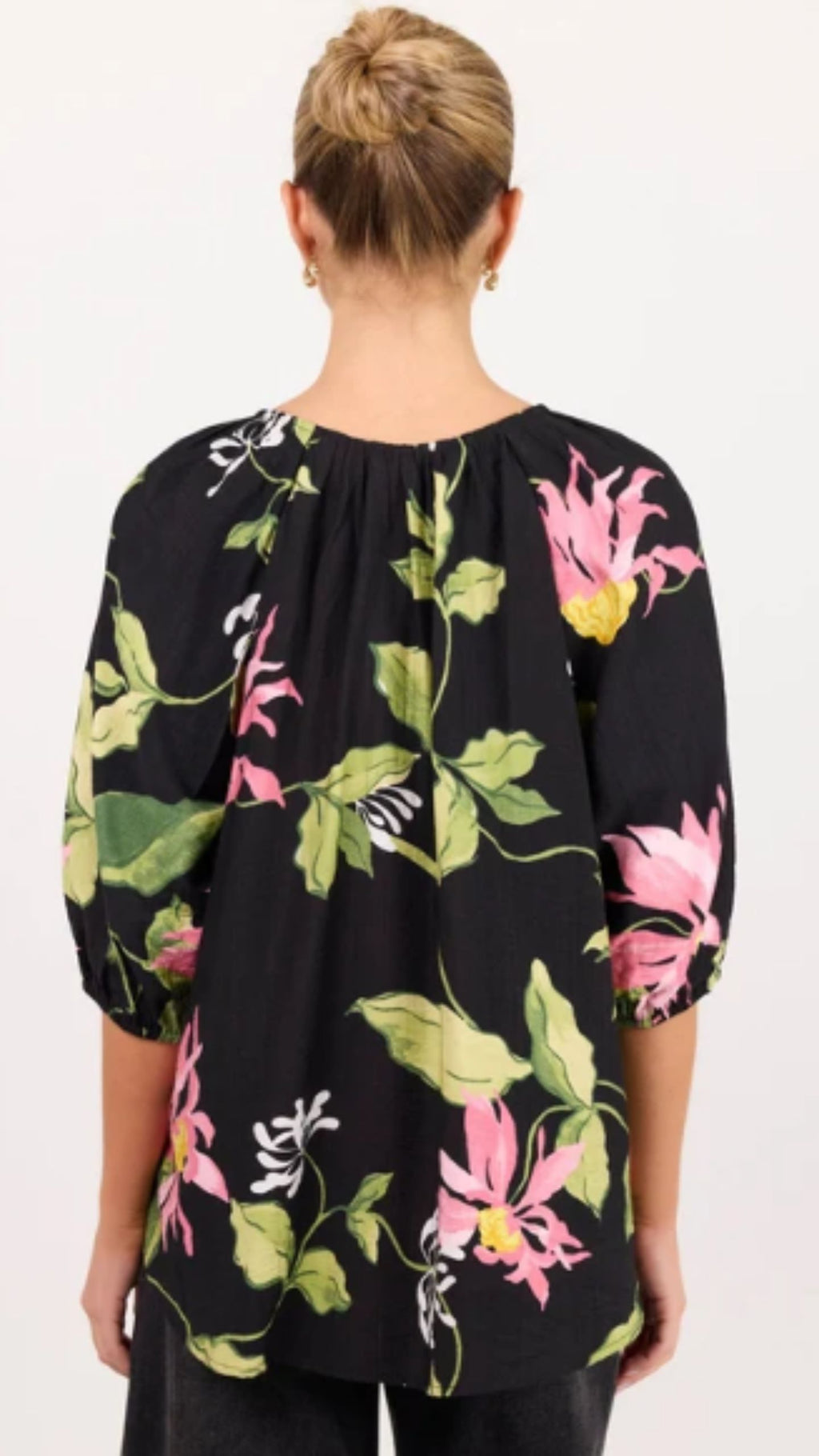 Refine Black Blush Floral Pintuck Front Mid Sleeve
