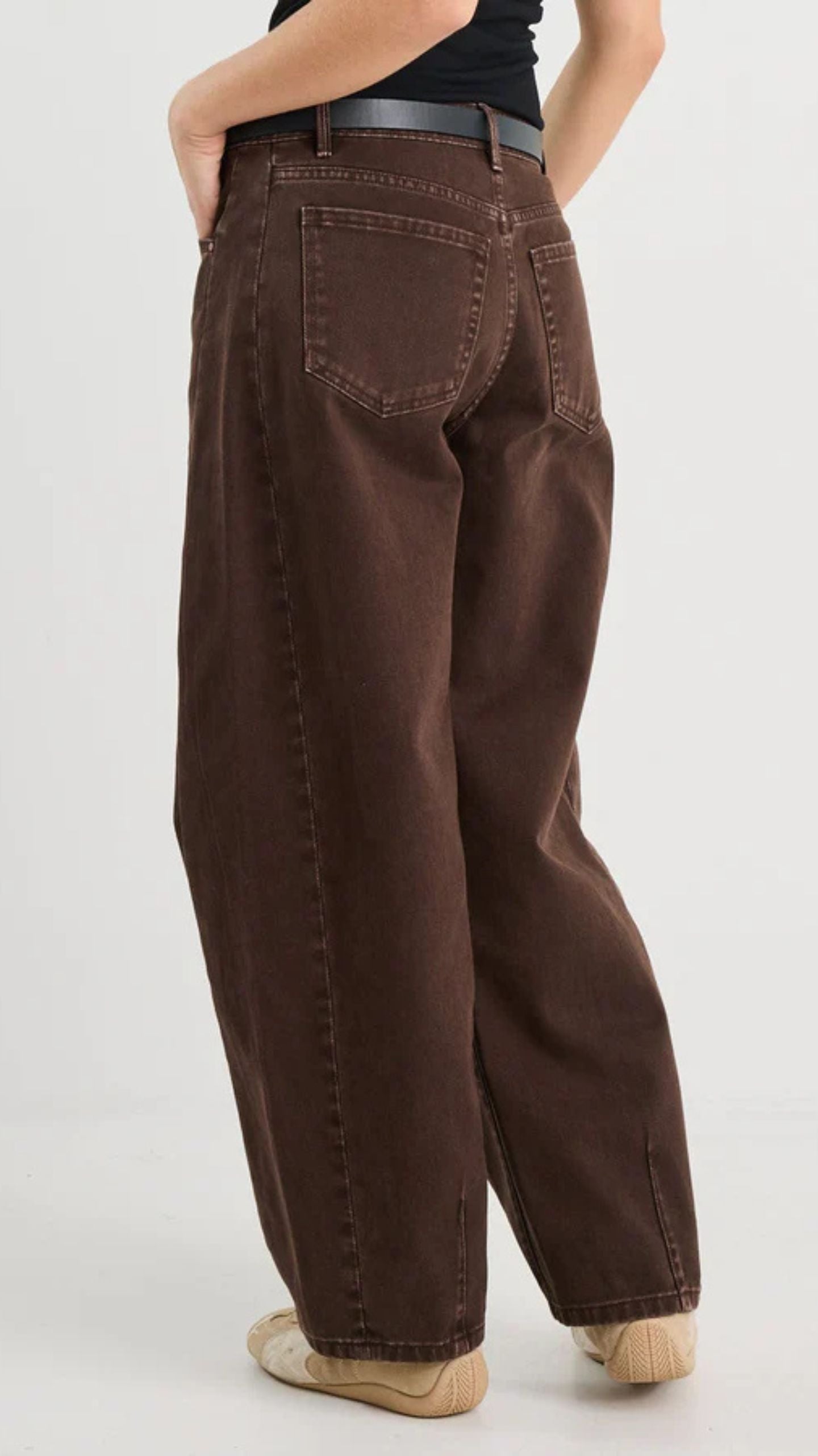 Varsity Forward Seam Barrel Jeans