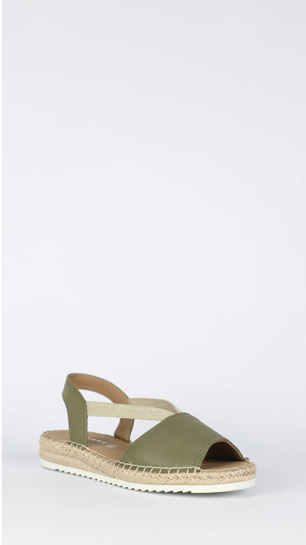 Claudia Sandal