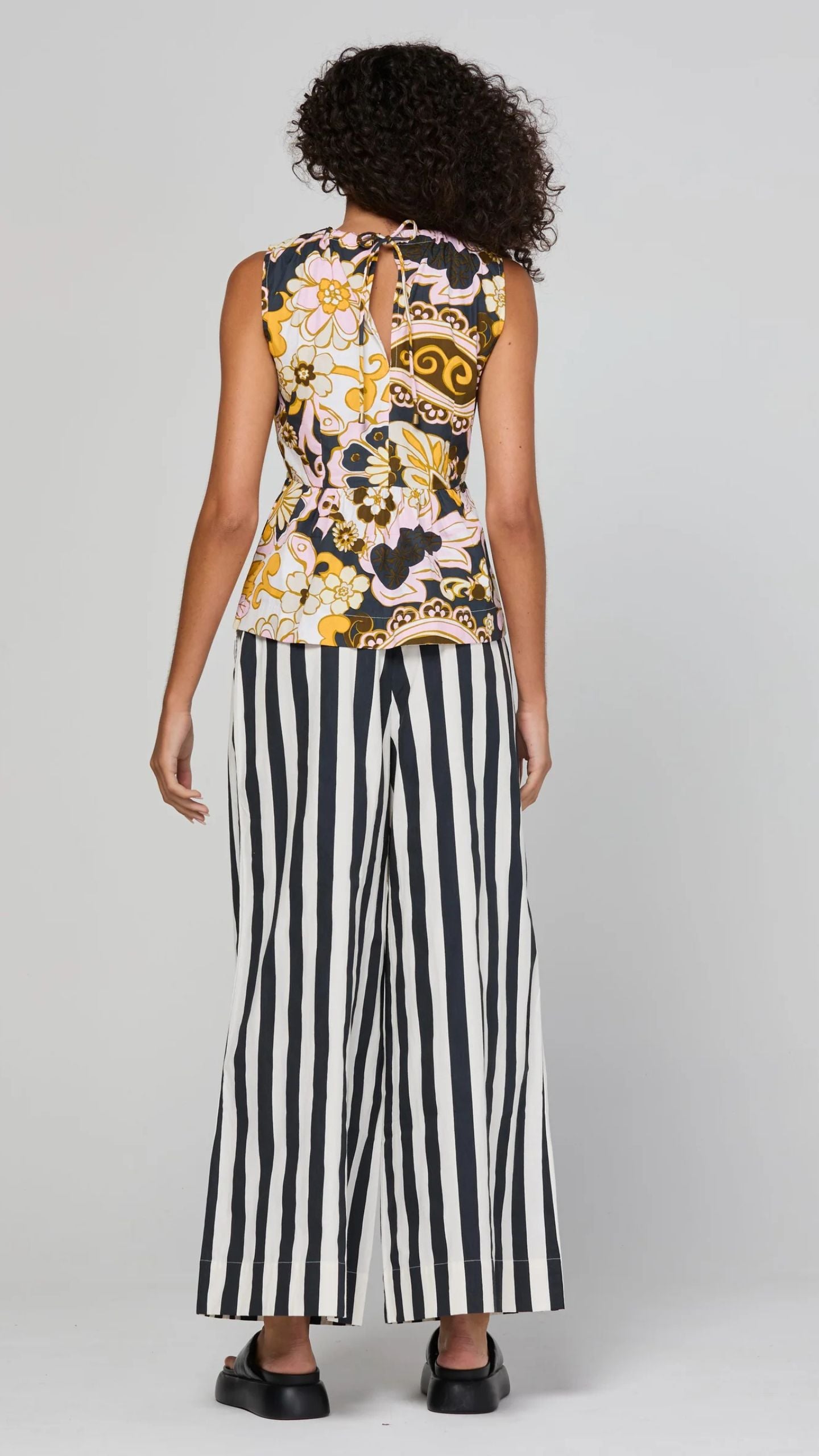 Shiro Pant