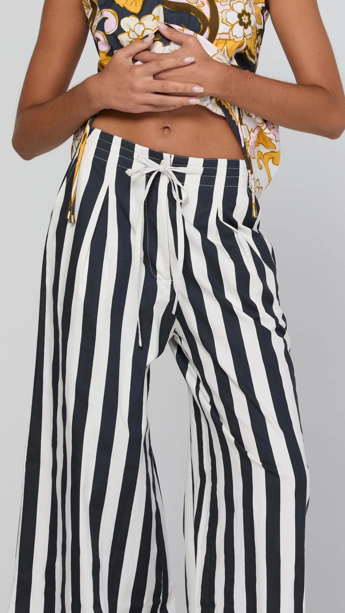 Shiro Pant