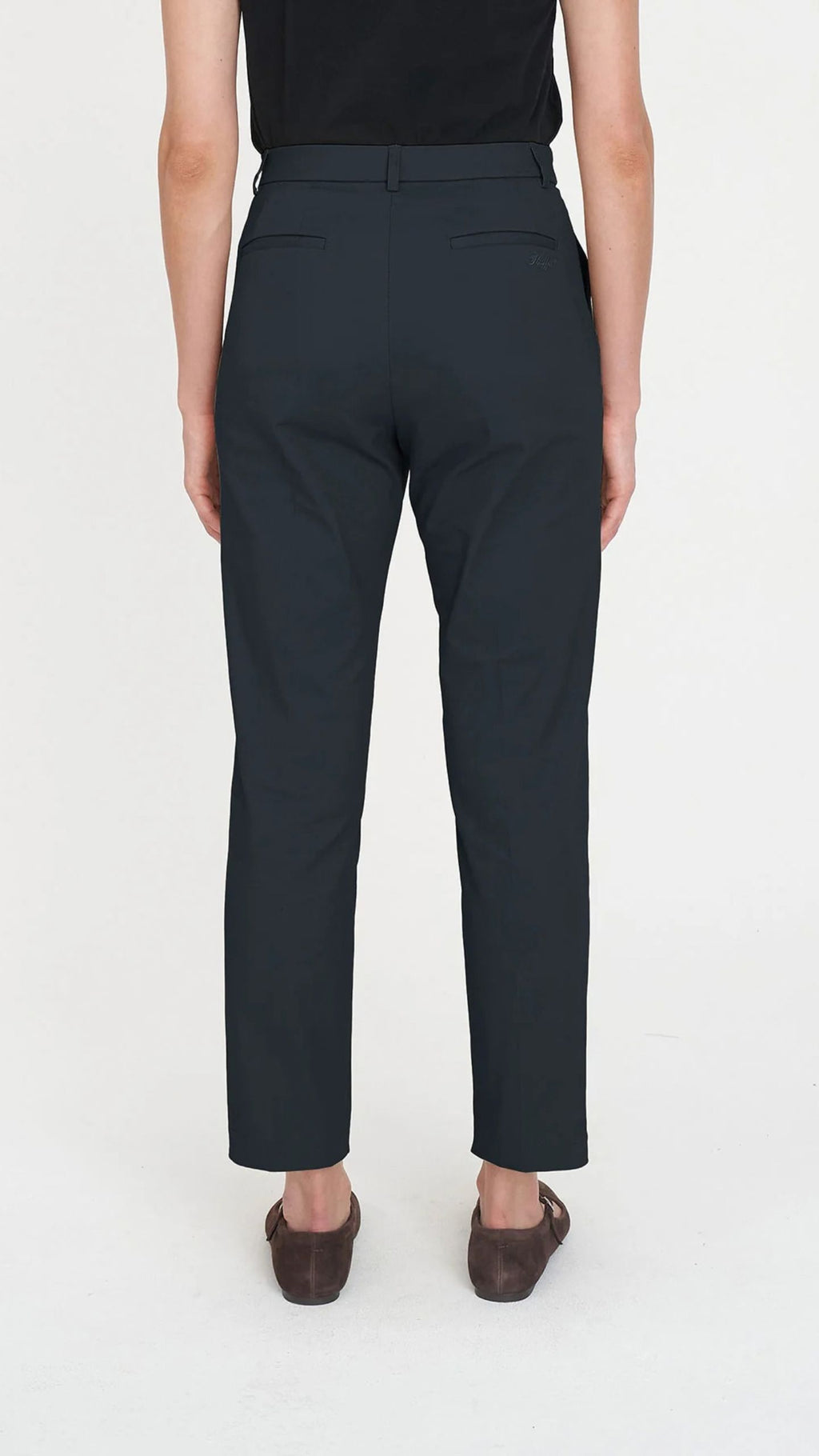Classic Slim Ankle Pant