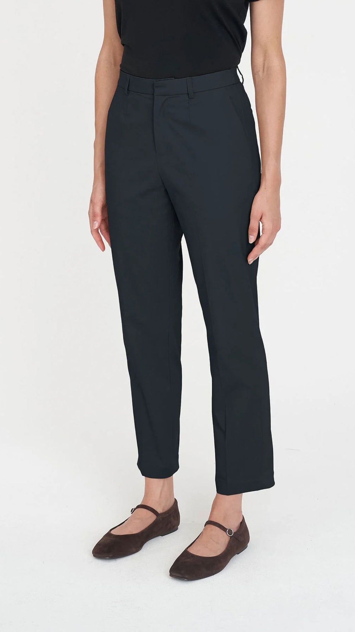 Classic Slim Ankle Pant