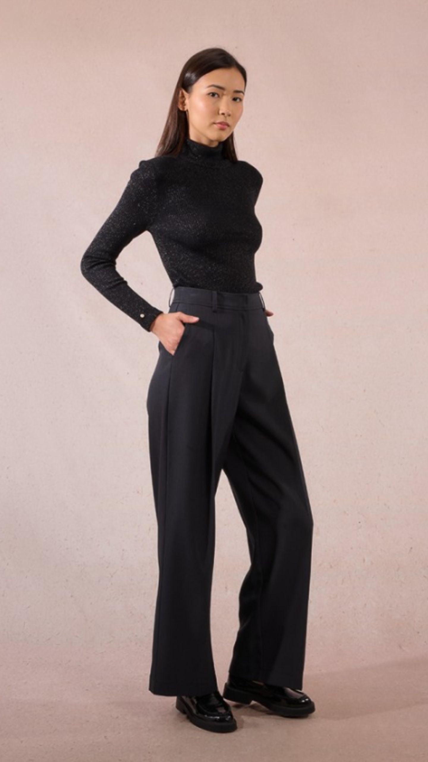 Wide Pleated Trousers