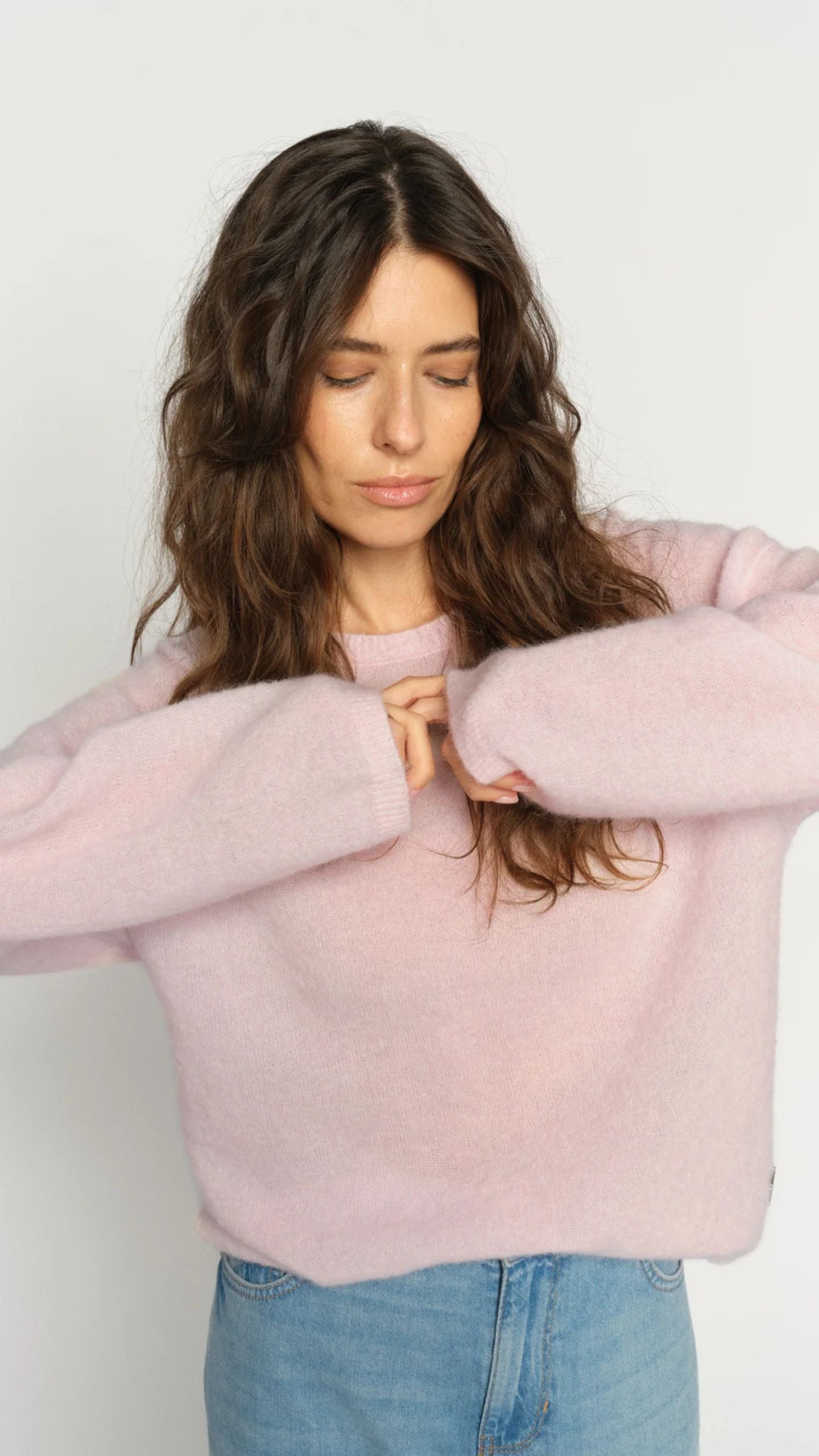 Mape O-Neck Knit