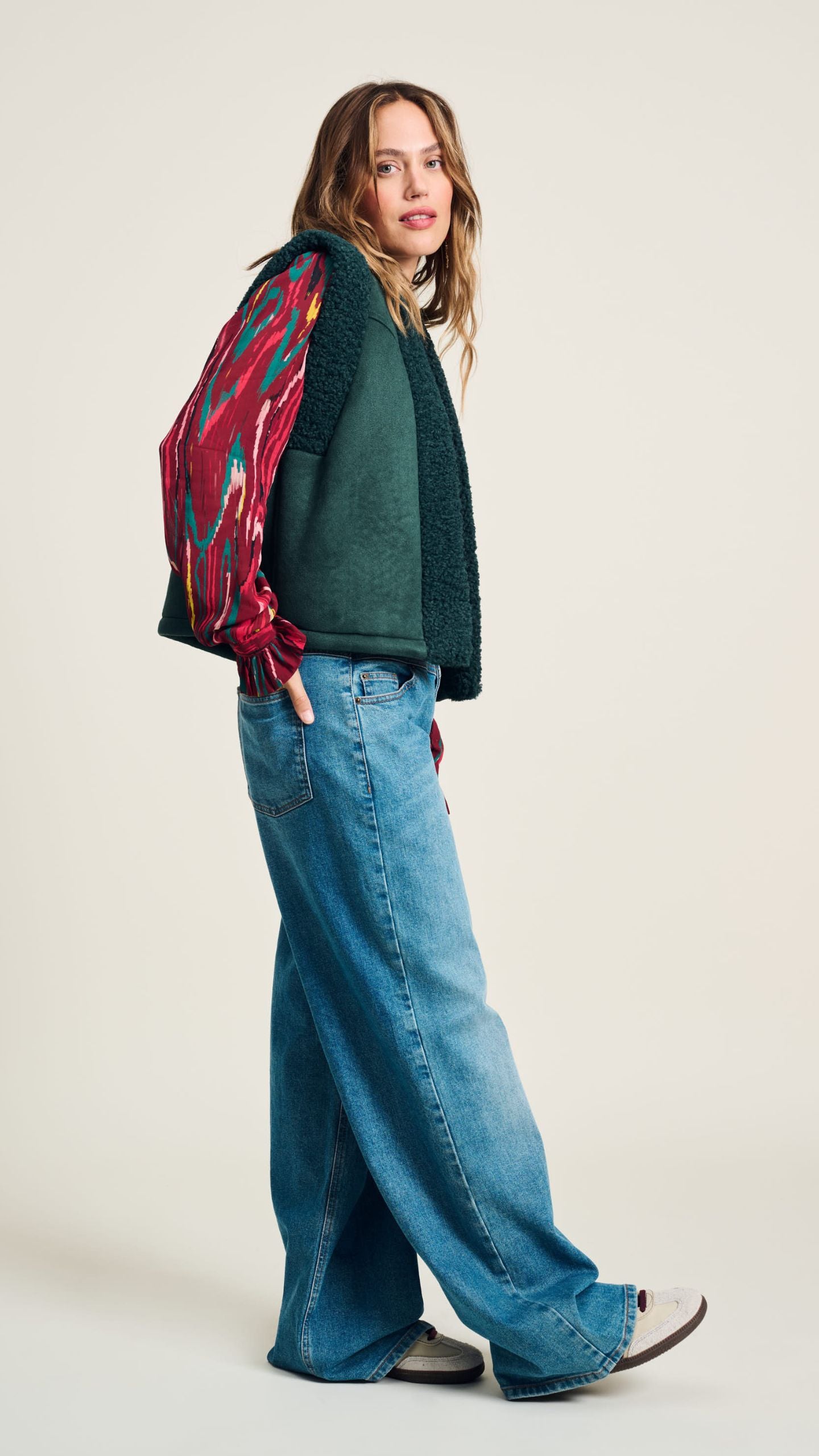 POM Frill neck top