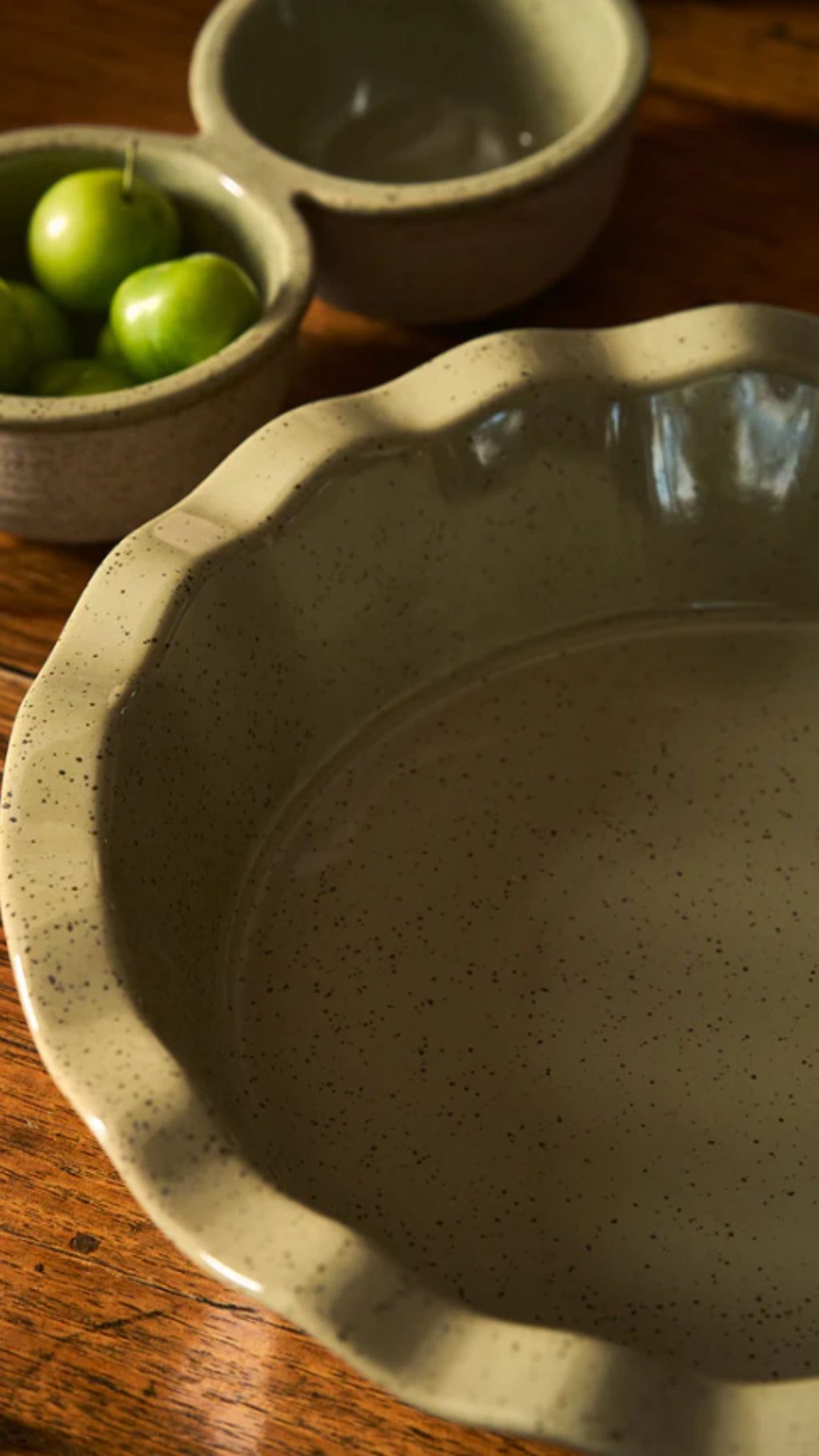 Peppercorn Pie Dish 28cm