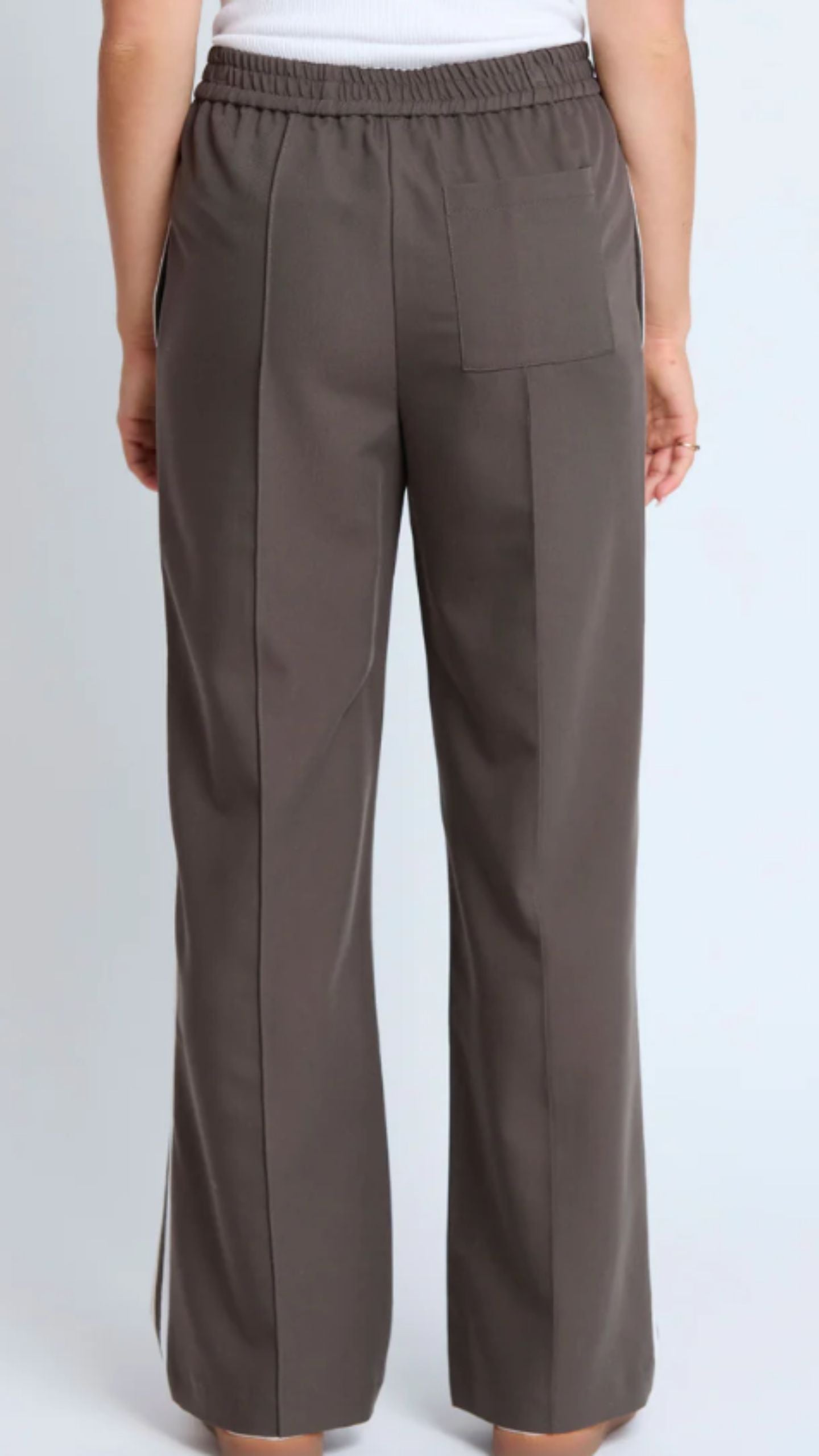 Maggie Pant