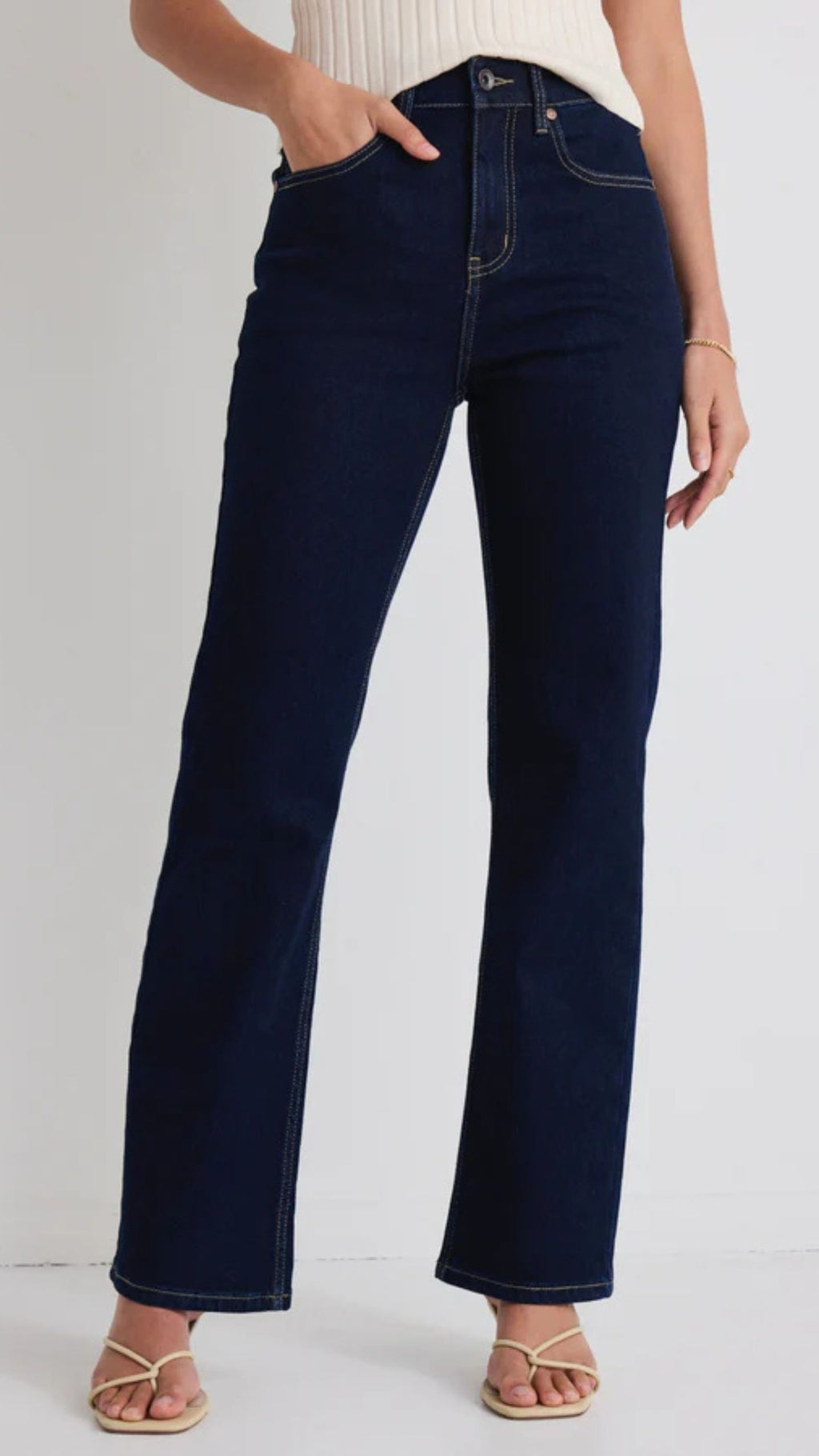 Farah High Rise Soft Flare Jean