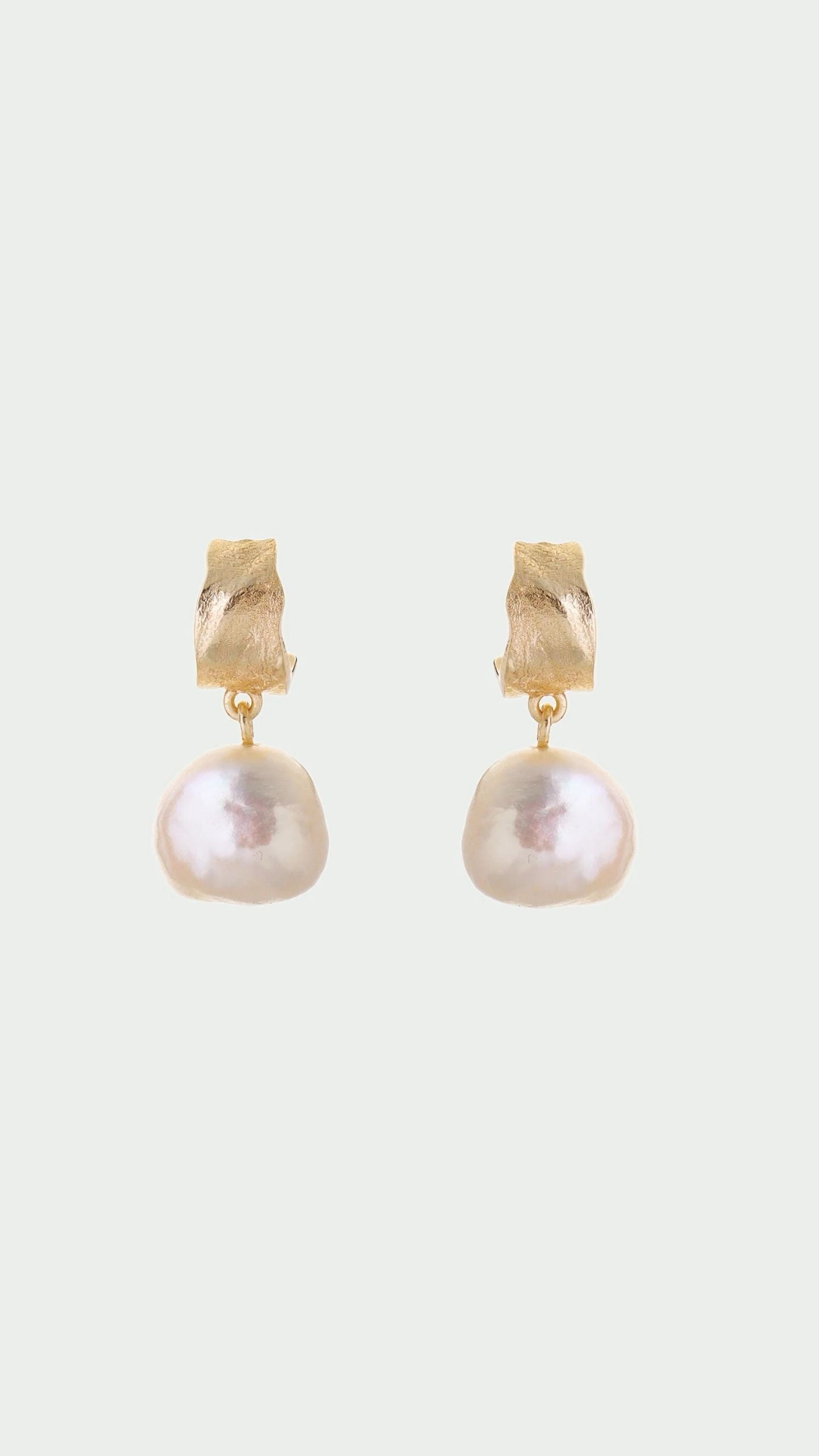 Freshwater Pearl Earrrings