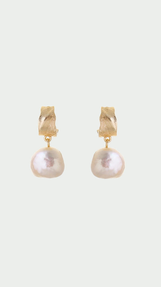 Freshwater Pearl Earrrings